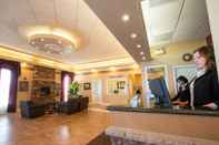 Lobby Travelodge by Wyndham Regina