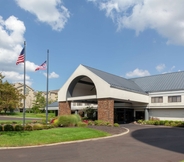 Exterior 5 DoubleTree Suites by Hilton Dayton - Miamisburg