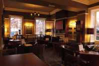 Bar, Cafe and Lounge The Manor Hotel by Greene King Inns