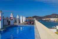 Swimming Pool Hotel Concorde