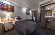 Kamar Tidur 7 Melbourne's Princes Park Motor Inn