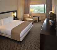 Kamar Tidur 7 Doubletree by Hilton Houston Hobby Airport