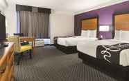 Bilik Tidur 6 Howard Johnson by Wyndham Sacramento Downtown