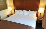 Kamar Tidur 7 Ramada by Wyndham Bakersfield North