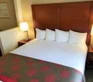 ห้องนอน 7 Ramada by Wyndham Bakersfield North