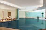 Swimming Pool Hilton Berlin