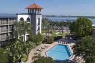 Swimming Pool Courtyard by Marriott Bradenton Sarasota Riverfront