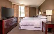 Kamar Tidur 2 Sheraton Portsmouth Harborside Hotel