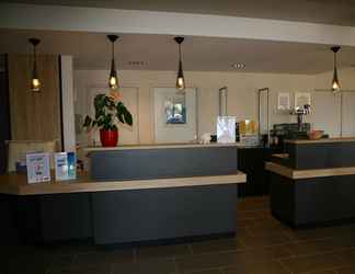 Lobby 2 Kyriad Chateauroux