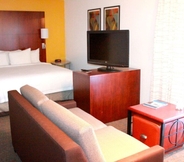 Bedroom 2 SenS Suites Livermore, SureStay Collection by Best Western