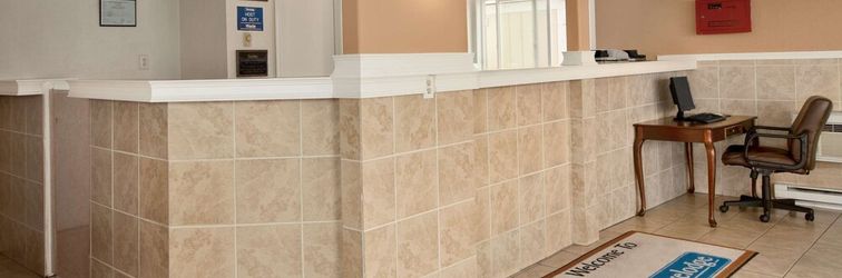 ロビー Travelodge by Wyndham Port of Tacoma WA