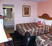 Bedroom 6 La Copa Hotel