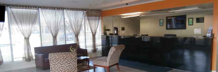 Lobi Americas Best Value Inn Newnan