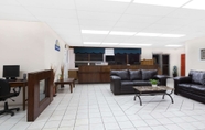 Lobby 6 Days Inn by Wyndham Christiansburg