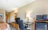 Bedroom 3 Comfort Inn Thetford Mines