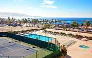 Swimming Pool 2 Sonesta Redondo Beach & Marina