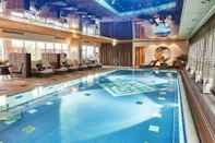 Swimming Pool Hotel Vier Jahreszeiten Kempinski München