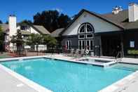 Swimming Pool Albany Airport Inn and Suites