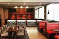 Bar, Kafe dan Lounge Comfort Inn & Conference Centre Toronto Airport