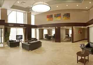 Lobby 4 Comfort Inn & Conference Centre Toronto Airport