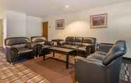 Lobi 2 Quality Inn & Suites Limon