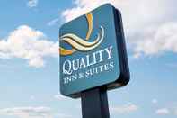Exterior Quality Inn & Suites North