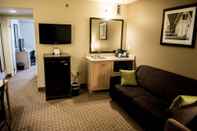 Ruang Umum Travelodge Suites by Wyndham Moncton