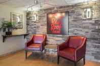 Sảnh chờ Red Roof Inn & Suites Cleveland - Elyria