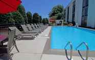 Swimming Pool 2 Hampton Inn Norfolk/Chesapeake (Greenbrier Area)