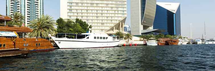ภายนอกอาคาร Sheraton Dubai Creek Hotel & Towers