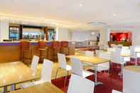 Bar, Cafe and Lounge Travelodge London Kings Cross Royal Scot Hotel