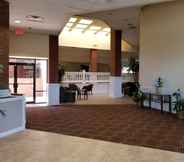 Lobby 3 Days Inn & Suites by Wyndham Tallahassee Conf Center I-10