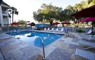 Kolam Renang 2 Days Inn by Wyndham Port Charlotte/Punta Gorda