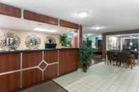 Lobby Days Inn by Wyndham Port Charlotte/Punta Gorda