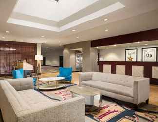 Lobi 2 DoubleTree by Hilton Dallas - DFW Airport North