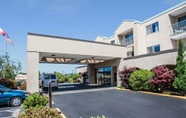 Exterior 2 Quality Inn Grand Suites Bellingham