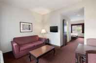 Common Space Quality Inn Grand Suites Bellingham