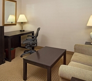 Bilik Tidur 7 DoubleTree by Hilton Hotel Chicago Wood Dale - Elk Grove