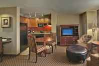 Common Space Arlington Court Suites, a Clarion Collection Hotel