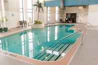 Swimming Pool Best Western Brantford Hotel & Conference Centre