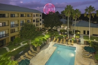 Swimming Pool Courtyard by Marriott Orlando International Dr / Conv Cntr