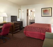 Bedroom 7 Days Inn by Wyndham Santa Fe New Mexico