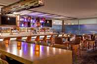 Bar, Kafe, dan Lounge Delta Hotels by Marriott Chesapeake Norfolk