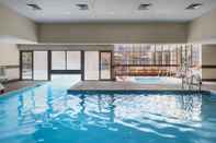 Swimming Pool Sonesta Select Newport Middletown