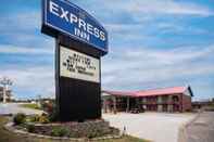 Luar Bangunan Express Inn