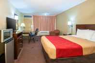 Bilik Tidur Econo Lodge Rolla I-44 Exit 184 Near Missouri University of Science and Technology