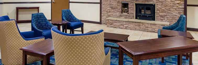 Sảnh chờ Days Inn & Suites by Wyndham Bridgeport - Clarksburg