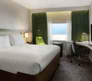 Kamar Tidur 2 Hilton London Heathrow Airport Hotel