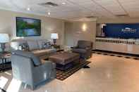 Lobby Baymont by Wyndham Latham Albany Airport