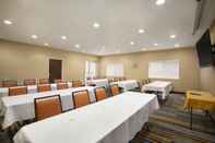 Functional Hall Fairfield Inn & Suites Quincy